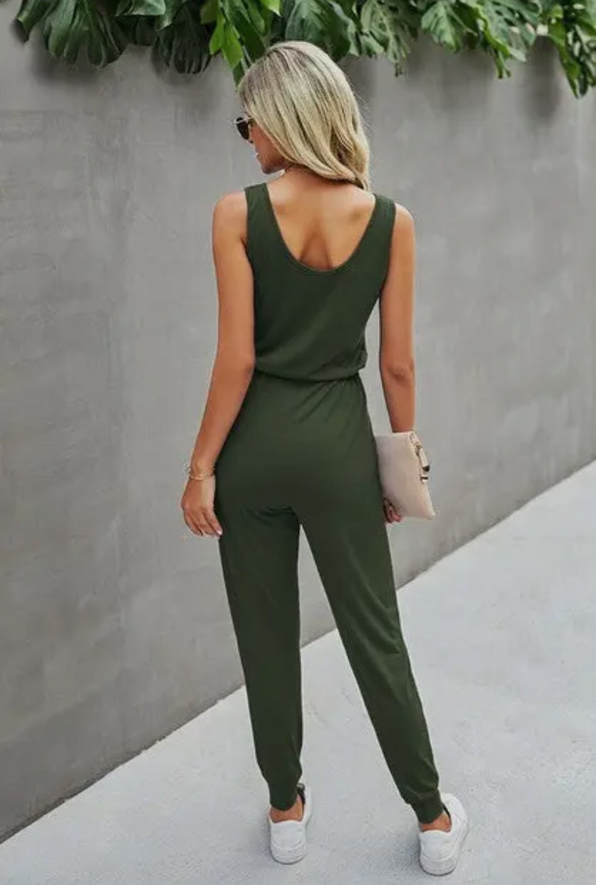 Women’s Sleeveless Jumpsuit